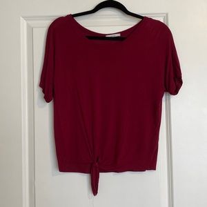 Oversized women’s maroon top with tie